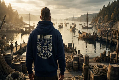 Vikings Never Surrender – Hoodie med nordisk motiv